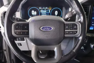 Ford F-150 2022 4x4 Lariat 4dr SuperCrew 5.5 ft. SB
