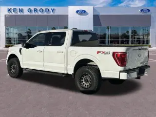 Ford F-150 2022 4x4 XLT 4p SuperCab 5.5 ft. CB