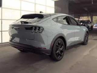 Ford Mustang Mach-E 2024 AWD Select 4dr SUV