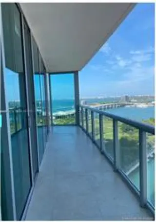 Propiedad de alquiler con 2 dormitorios y 2.5 baños en Miami