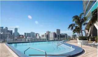 Propiedad de alquiler con 2 dormitorios y 2.5 baños en Miami