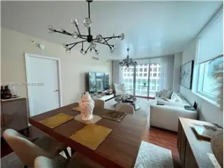 Propiedad de alquiler con 2 dormitorios y 2 baños en Miami