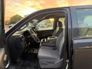 2017 Chevrolet Silverado 2500HD ONLY 29,000 Miles