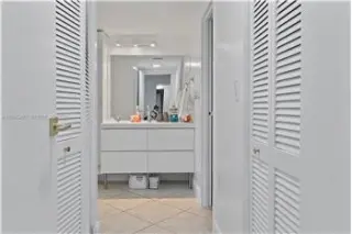 Propiedad de alquiler con 2 dormitorios y 2 baños en Miami