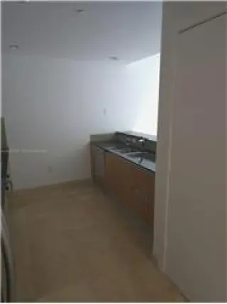 Propiedad de alquiler con 2 dormitorios y 2.5 baños en Miami
