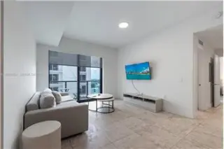 Propiedad de alquiler con 2 dormitorios y 2.5 baños en Miami