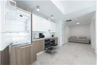 Propiedad de alquiler con 2 dormitorios y 2.5 baños en Miami