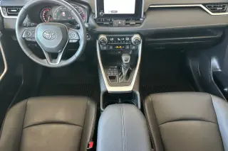 Toyota RAV4 2024 AWD XLE Premium 4dr SUV