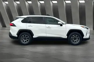 Toyota RAV4 2019 AWD XLE Premium 4dr SUV