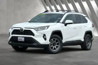 Toyota RAV4 2019 AWD XLE Premium 4dr SUV