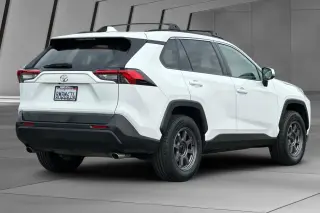 Toyota RAV4 2019 AWD XLE Premium 4dr SUV
