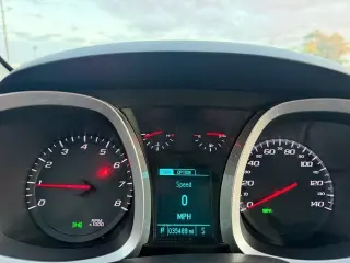 2016 Chevrolet Equinox LT ONLY 35,000 Miles