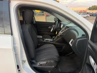 2016 Chevrolet Equinox LT ONLY 35,000 Miles