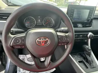 Toyota RAV4 2022 XLE 4dr SUV