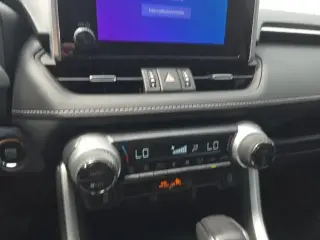 Toyota RAV4 2023 XLE Premium 4dr SUV