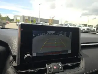 Toyota RAV4 2023 XLE Premium 4dr SUV