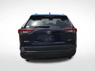 Toyota RAV4 2023 XLE Premium 4dr SUV