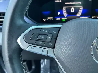 Volkswagen Taos 2022 SE 4p SUV