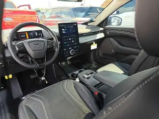 Ford Mustang Mach-E 2024 AWD Premium 4p SUV