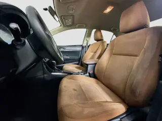 Toyota Corolla 2015 LE 4dr Sedán