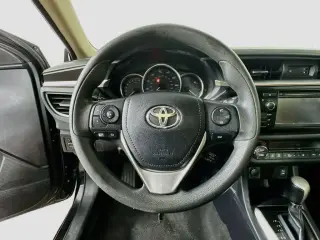 Toyota Corolla 2015 LE 4dr Sedán