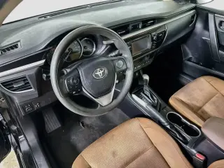 Toyota Corolla 2015 LE 4dr Sedán