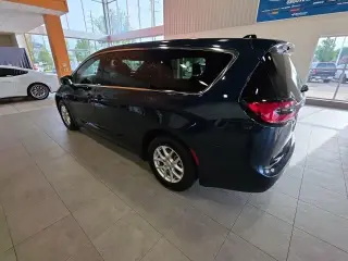 Chrysler Pacifica 2025 Select 4dr Mini-Van