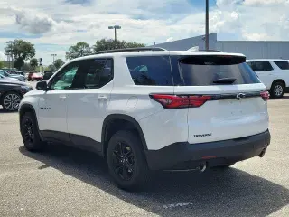 Chevrolet Traverse 2023 LS 4dr SUV con 1LS
