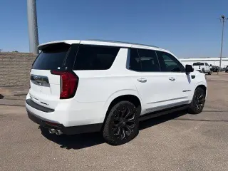 GMC Yukon 2021 4x4 Denali 4p SUV