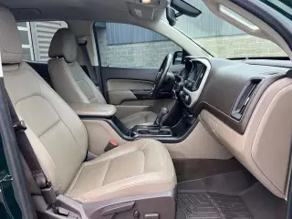 GMC Canyon 2015 4x4 SLT 4dr Crew Cab 5 ft. SB