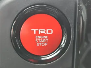 Toyota Tacoma 2025 4x4 TRD Todo Terreno 4p Doble Cabina 5.0 ft SB 8A