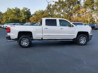 Chevrolet Silverado 2500HD 2019 4x4 LTZ 4dr Crew Cab SB