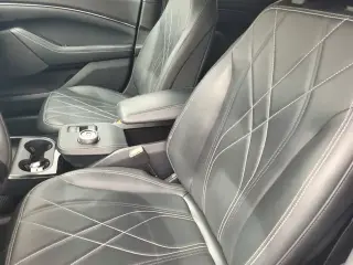 Ford Mustang Mach-E 2023 Select 4p SUV