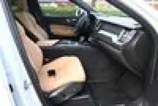 2020 Volvo XC60 T5 Momentum