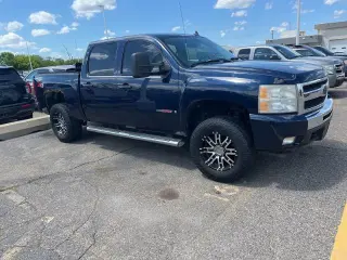 Chevrolet Silverado 1500 2007 LTZ 4dr Crew Cab 4WD 5.8 ft. SB