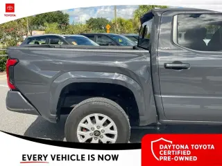 Toyota Tacoma 2025 4x2 SR5 4dr Cabina Doble Doble 5.0 ft SB