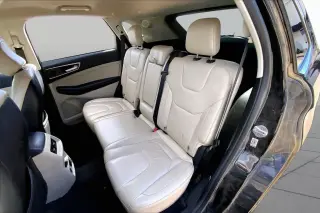 Ford Edge 2022 AWD Titanium 4dr Crossover