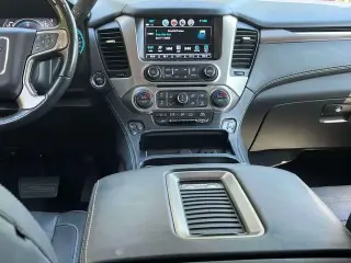 GMC Yukon XL 2019 4x4 Denali 4p SUV