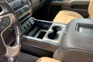 GMC Sierra 2500HD 2019 4x4 Denali 4dr Crew Cab SB