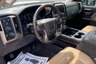 GMC Sierra 2500HD 2019 4x4 Denali 4dr Crew Cab SB