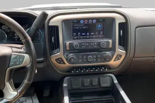 GMC Sierra 2500HD 2019 4x4 Denali 4dr Crew Cab SB