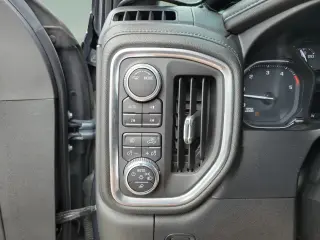 GMC Sierra 2500HD 2020 4x4 SLT 4p Cab Camioneta