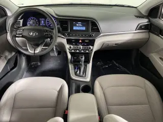 Hyundai ELANTRA 2020 SE 4p Sedana