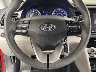 Hyundai ELANTRA 2020 SE 4p Sedana