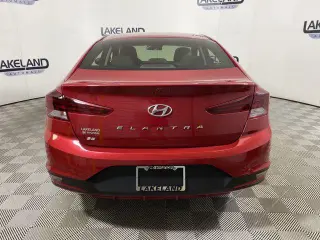 Hyundai ELANTRA 2020 SE 4p Sedana