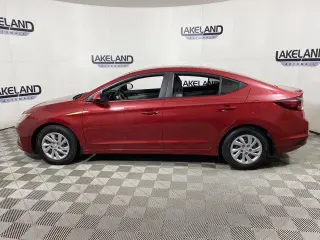 Hyundai ELANTRA 2020 SE 4p Sedana