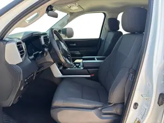 Toyota Tundra 2023 4x4 SR5 4dr CrewMax Cab Pickup SB