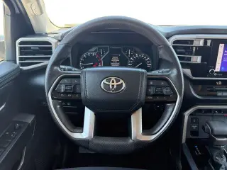 Toyota Tundra 2023 4x4 SR5 4dr CrewMax Cab Pickup SB