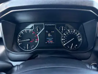 Toyota Tundra 2023 4x4 SR5 4dr CrewMax Cab Pickup SB