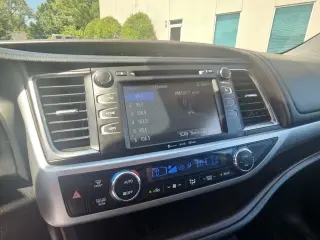 Toyota Highlander 2016 LE 4p SUV (3.5L V6)